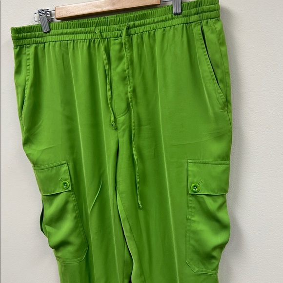 Lauren Ralph Lauren Charmeuse Green Cargo Jogger Draw String Relaxed Pants 14P - Picture 2 of 12